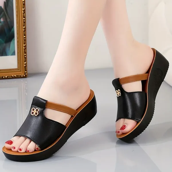 1fa72ae91b2e1bb42c8ef3eb15dd298d.webp Trendy Slip-Resistant Platform Mules