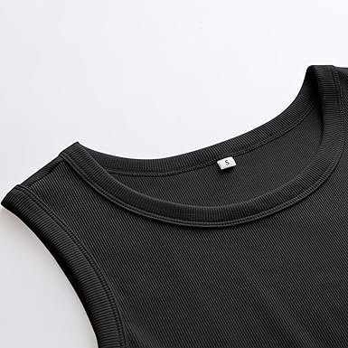 71sMRU7gnIL._AC_SX385_.jpg Women's Sleeveless Tank Top - High Neck