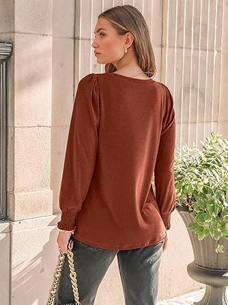 81NAtEcNS8L._AC_SY445_.jpg Women's Pleated Blouse