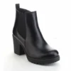 sub-buzz-20996-1534361742-7.jpg.webp Everyday Chic Leather Ankle Boots